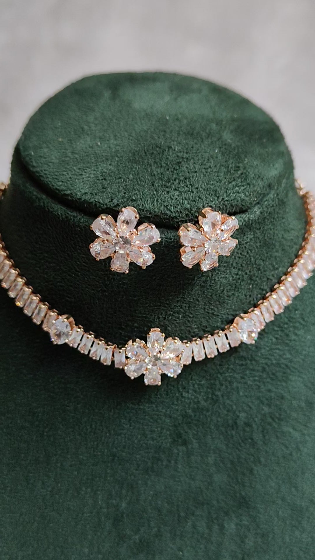 Rose gold Necklace