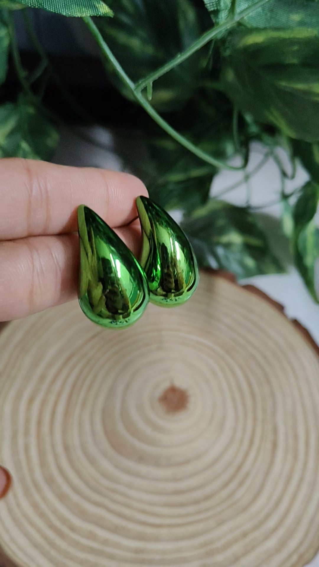 Teardrop Studds