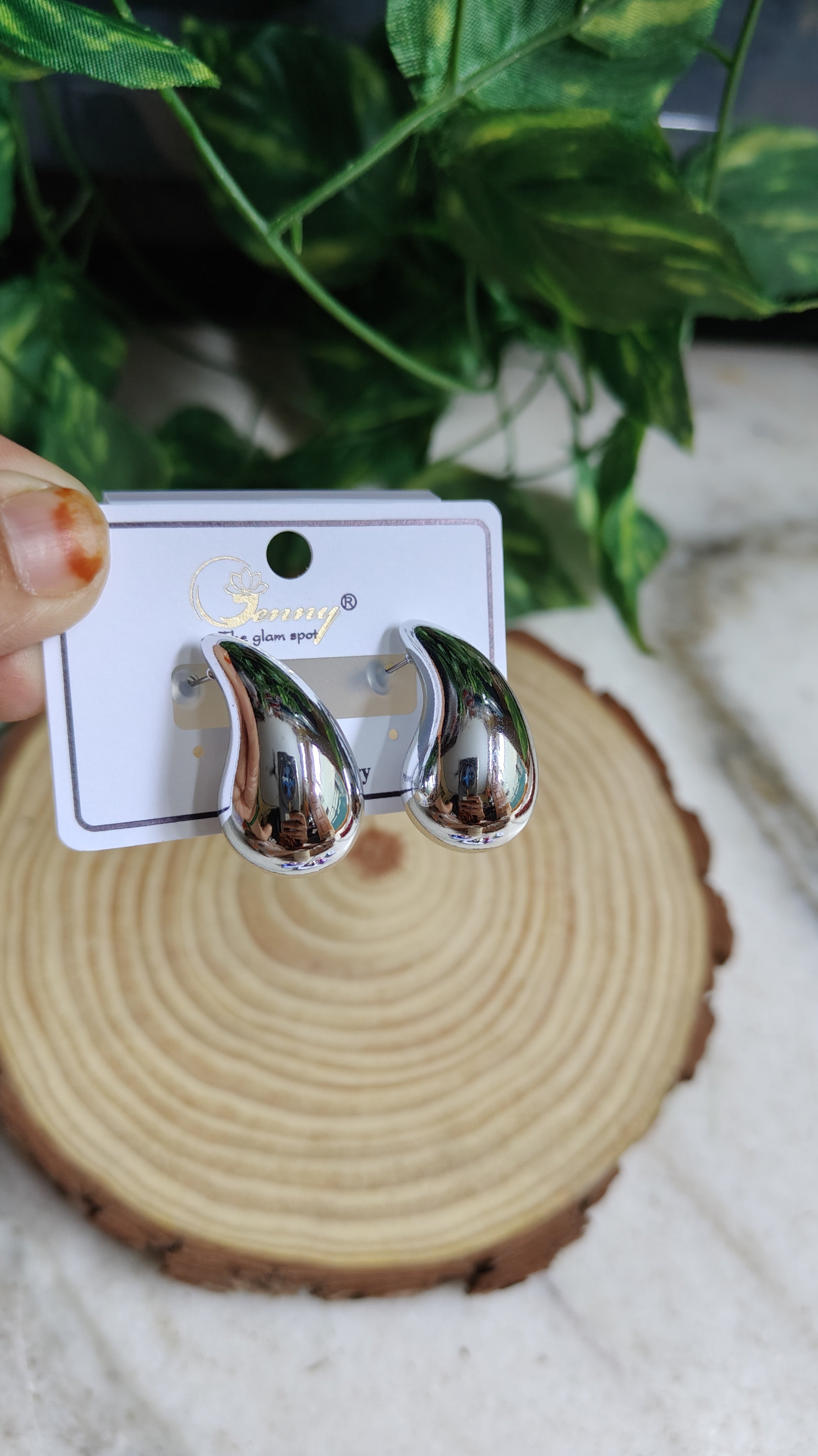 Teardrop Studds