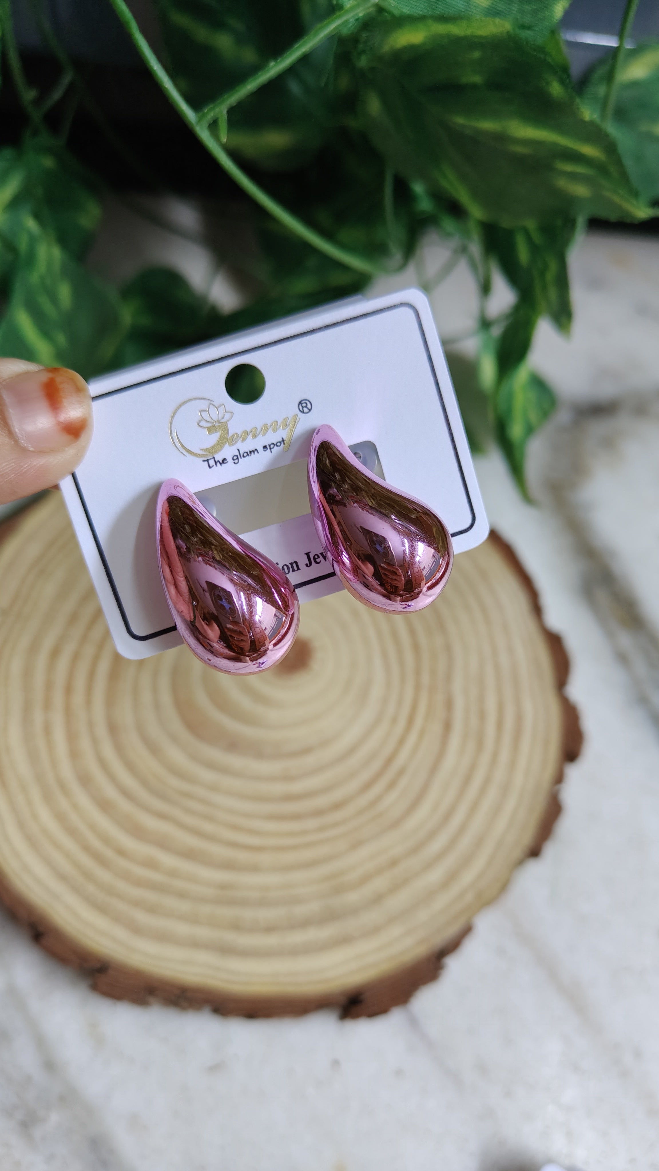 Teardrop Studds