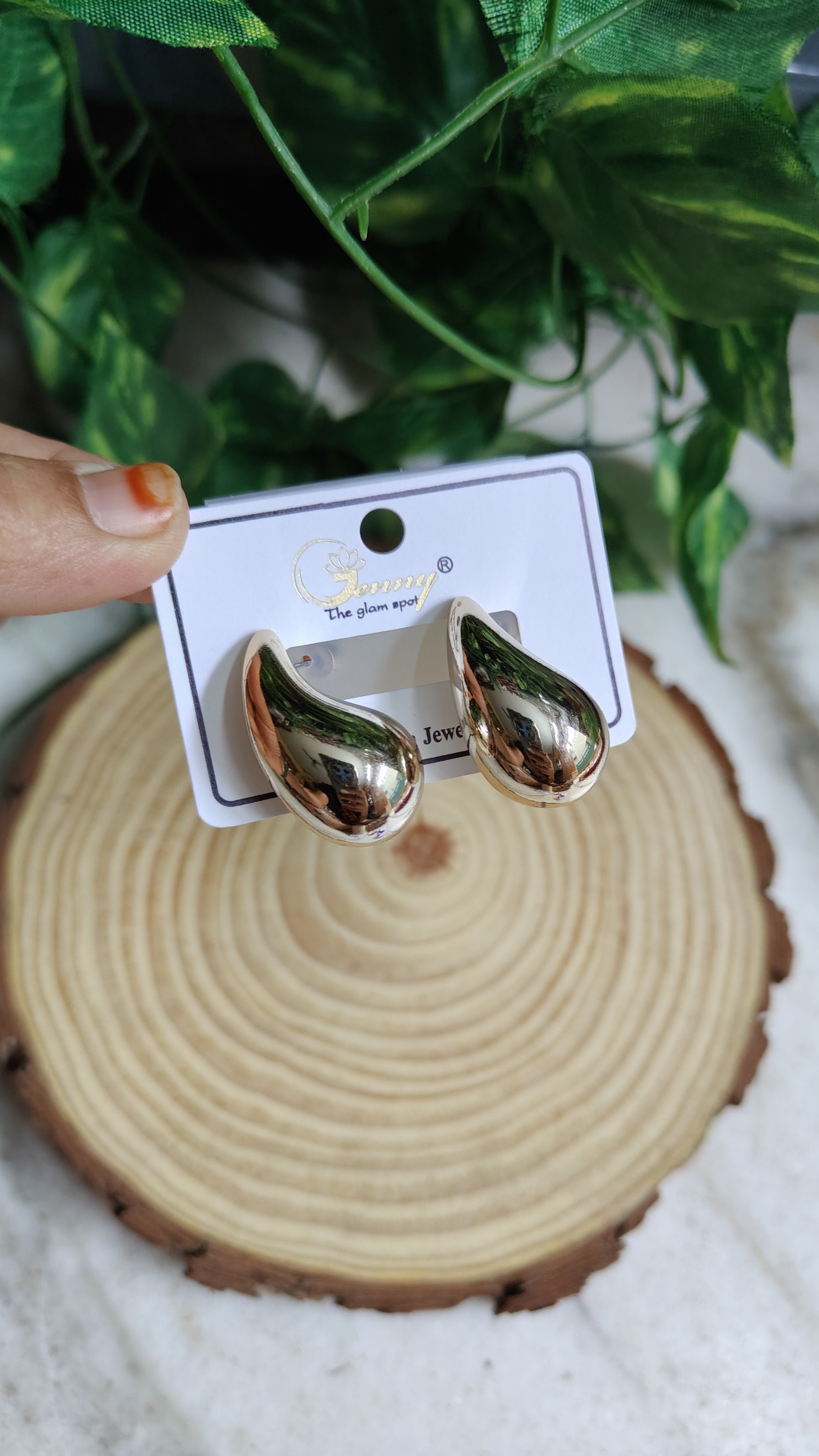 Teardrop Studds