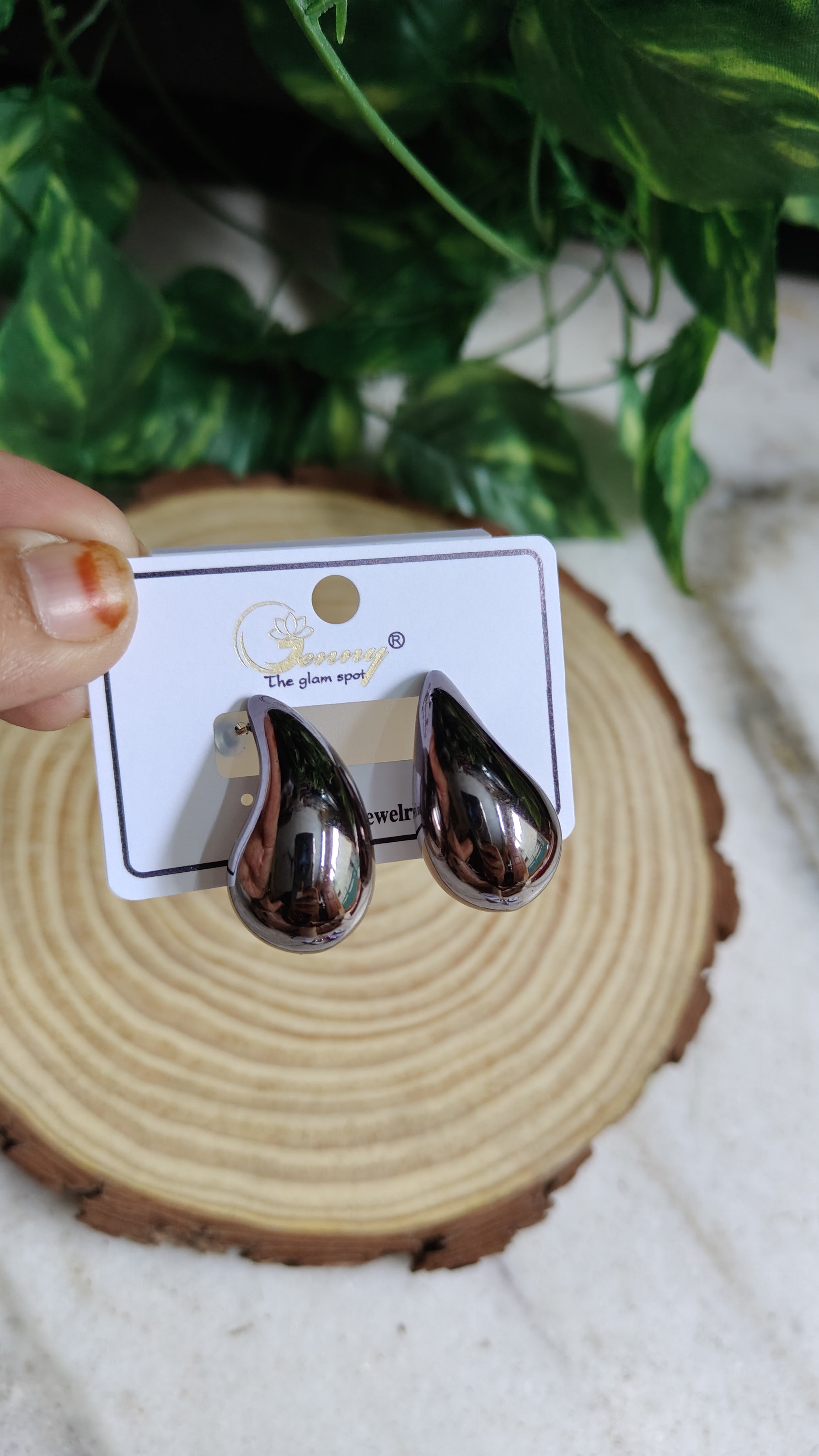 Teardrop Studds